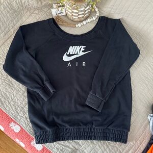 Women’s NIKE Crewneck